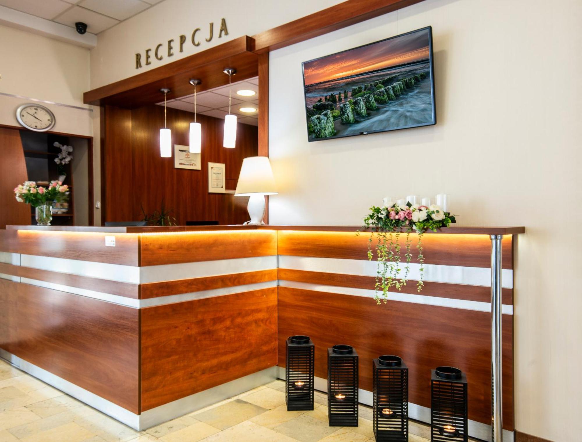 Interferie Cechsztyn Hotell Ustronie Morskie Exteriör bild