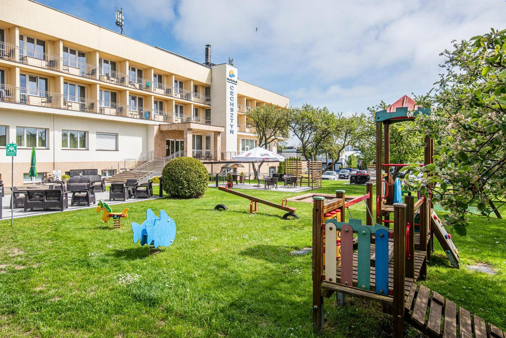 Interferie Cechsztyn Hotell Ustronie Morskie Exteriör bild