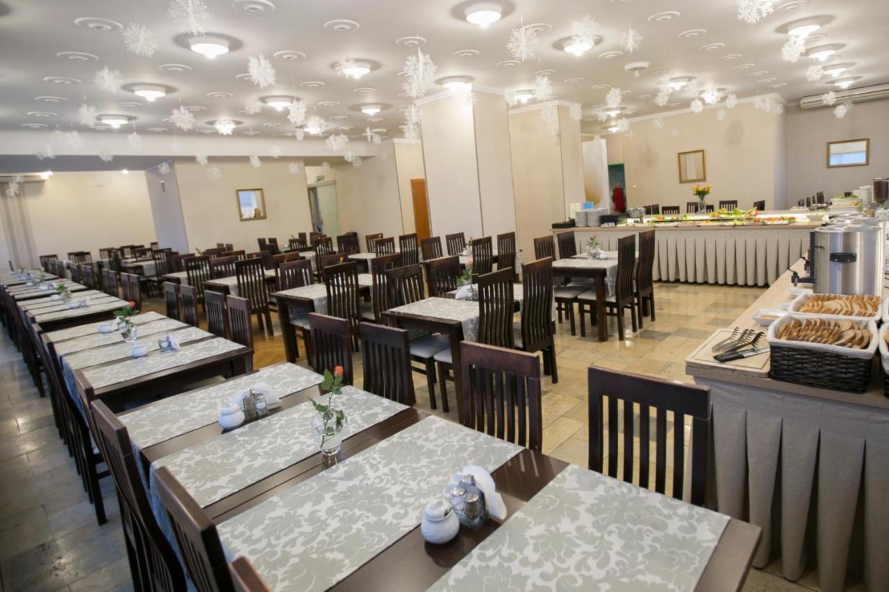 Interferie Cechsztyn Hotell Ustronie Morskie Exteriör bild