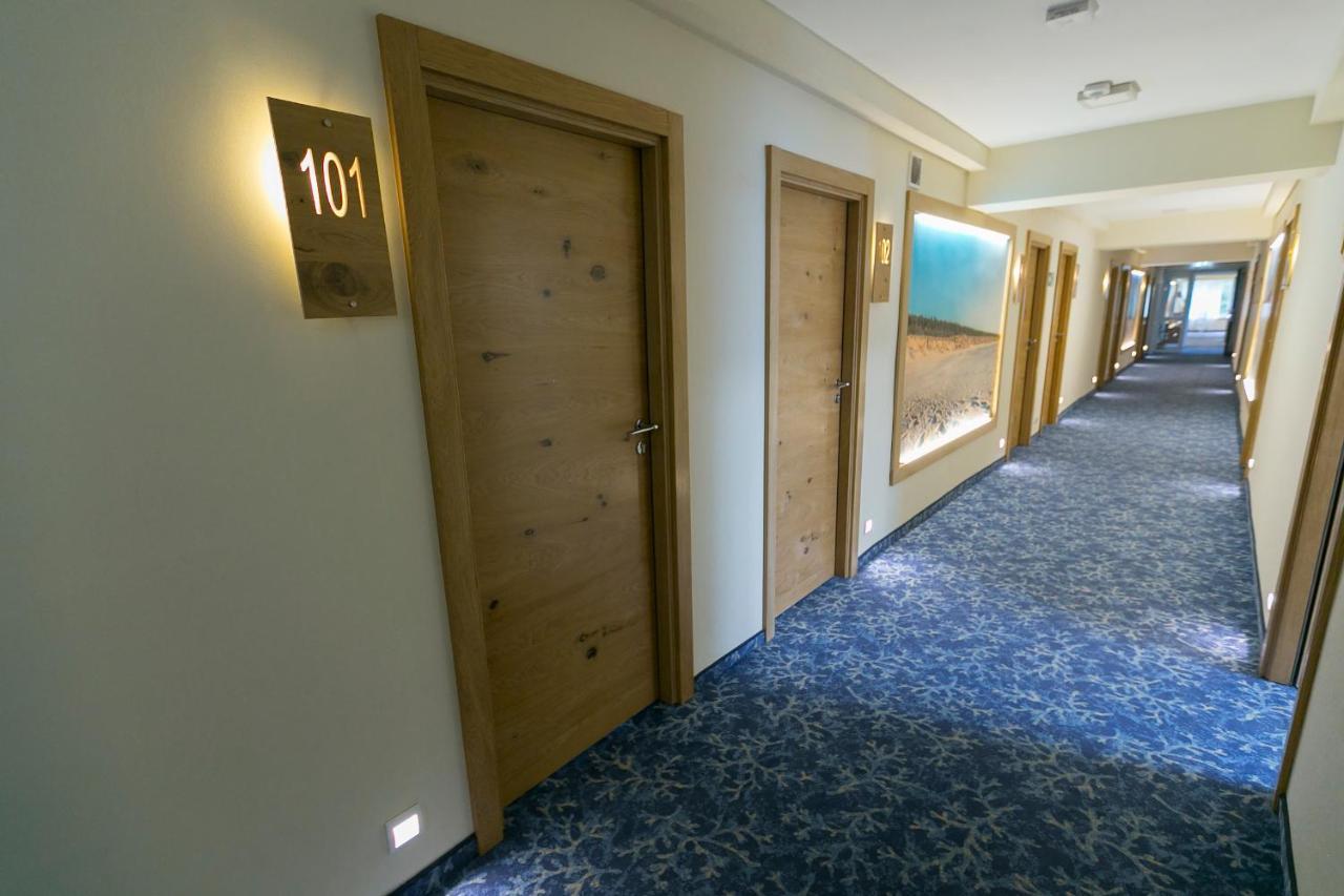 Interferie Cechsztyn Hotell Ustronie Morskie Exteriör bild